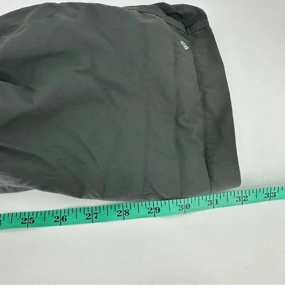 Columbia 40x32 Silver Ridge Convertible pants in gravel - Picture 10 of 15